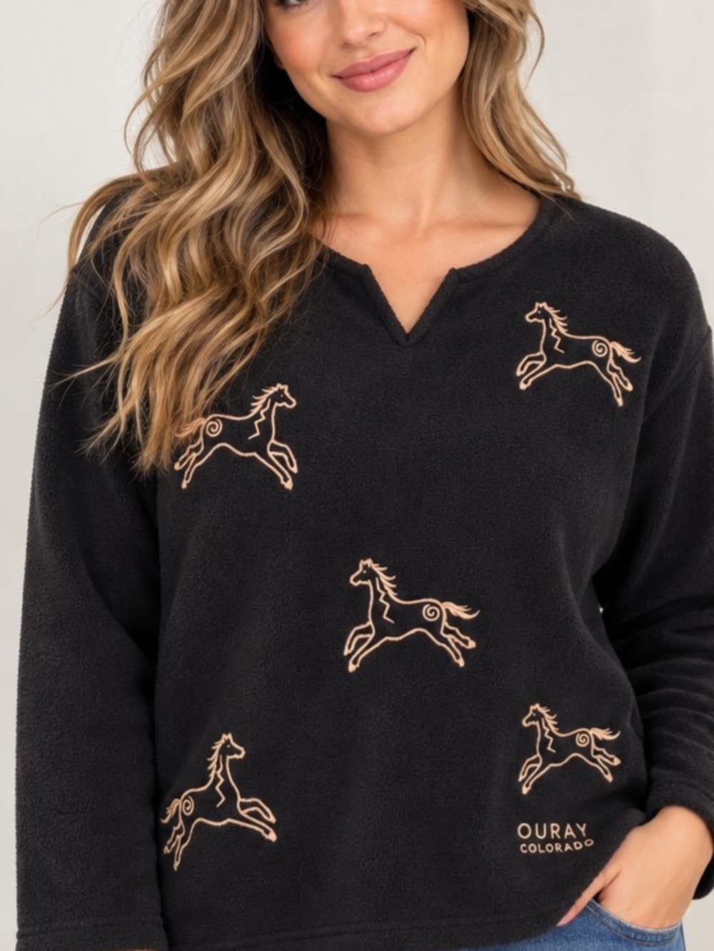 Vintage Style Arctic Image Ouray Colorado Horse Fleece Pullover Black M